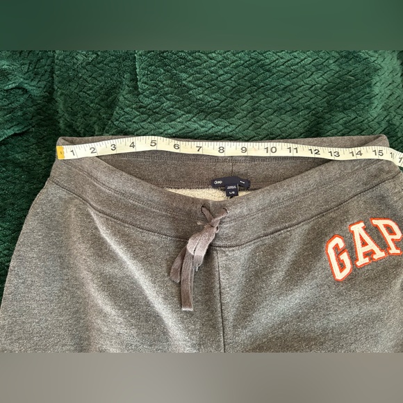 Women’s GAP Grey Sweatpants - Picture 4 of 8